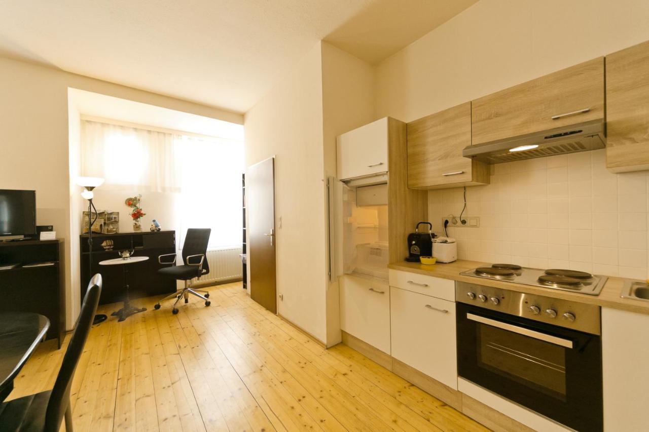 In Near Schoenbrunn & Westbahnhof - Keyless Check-in Vienna