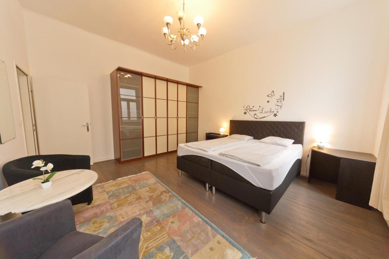 In Near Schoenbrunn & Westbahnhof - Keyless Check-in Appartamento *