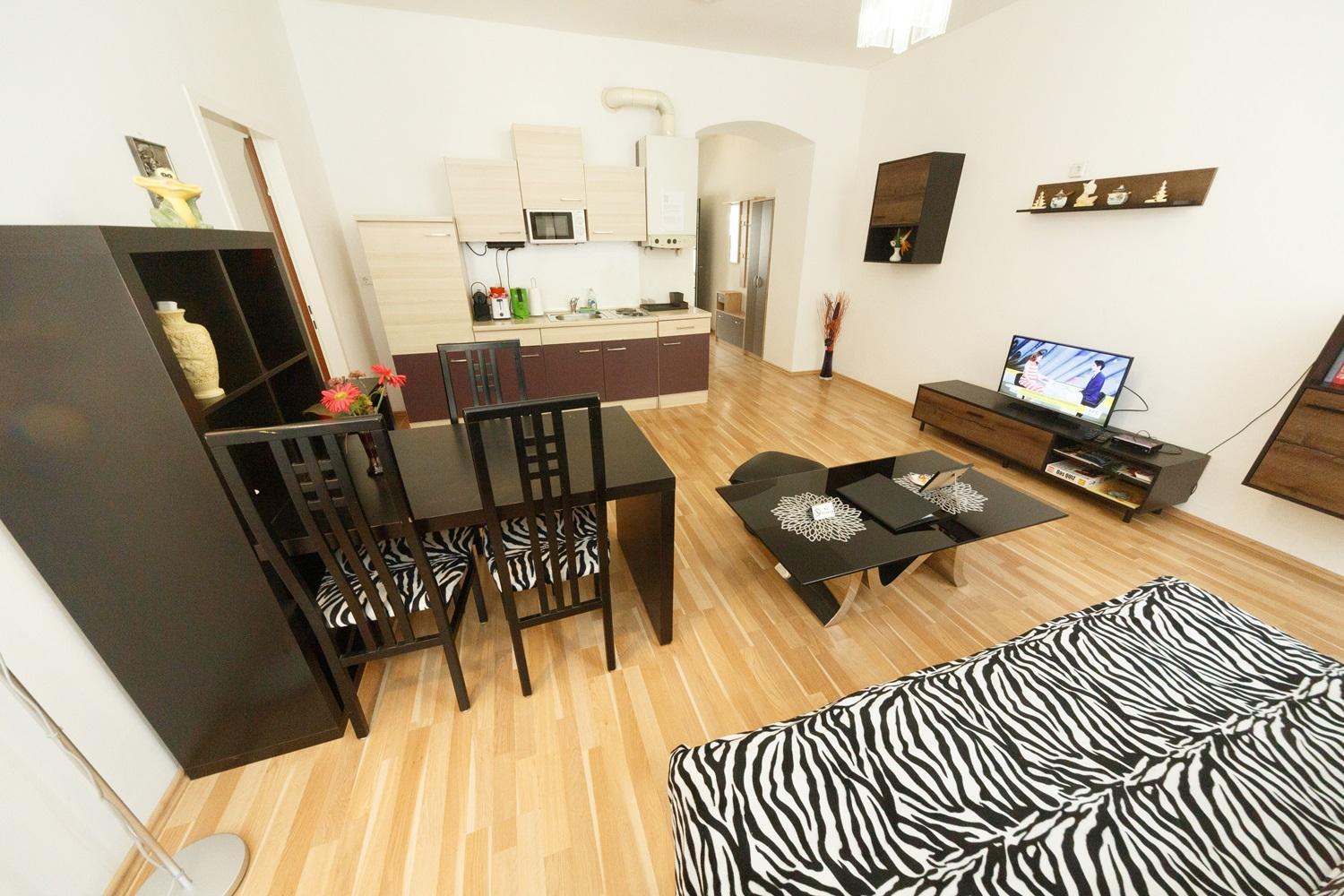 In Near Schoenbrunn & Westbahnhof - Keyless Check-in Appartamento *