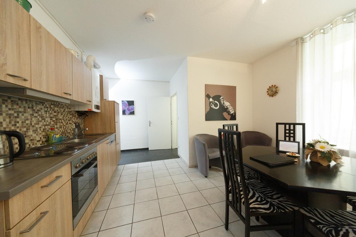 In Near Schoenbrunn & Westbahnhof - Keyless Check-in Appartamento *