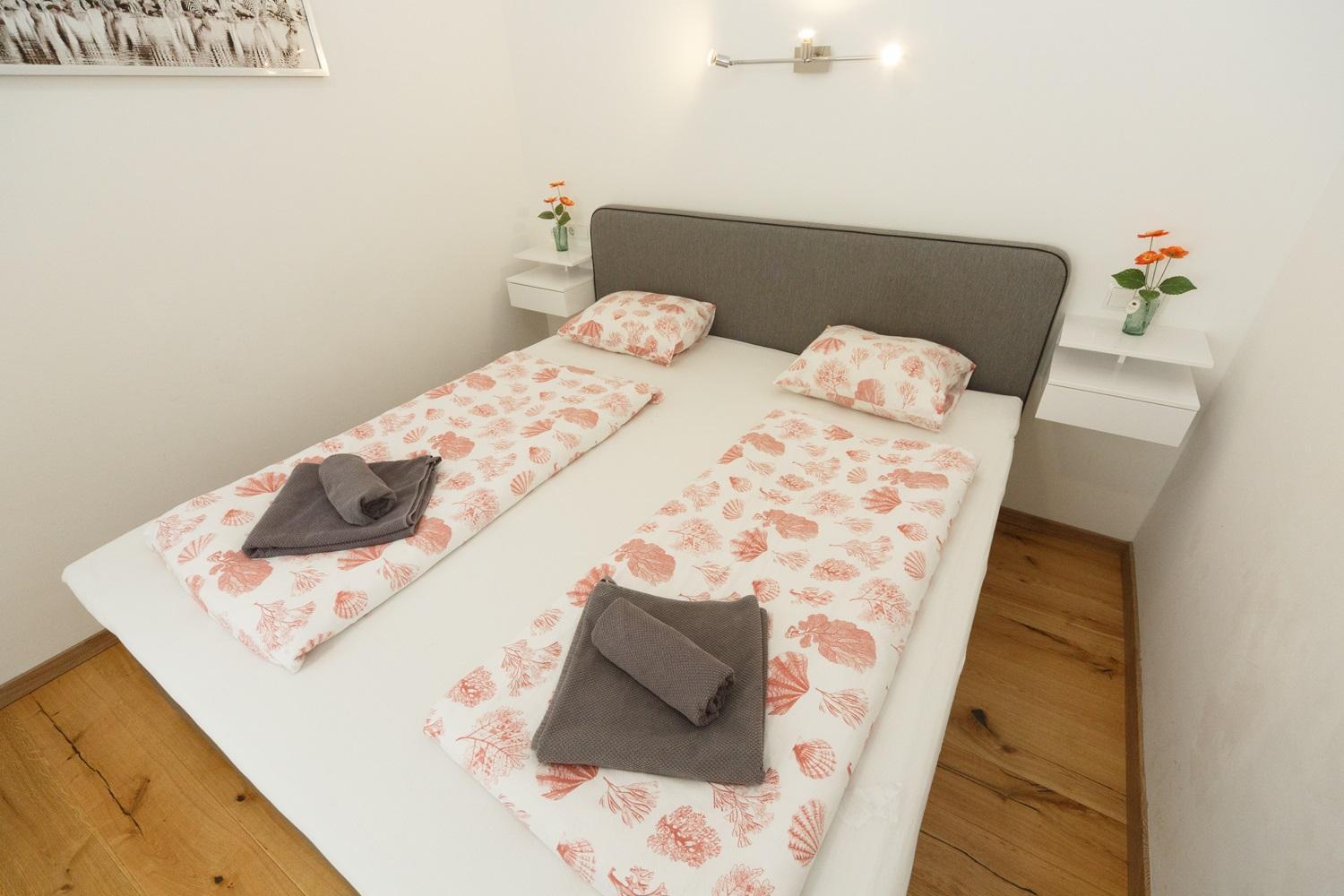 In Near Schoenbrunn & Westbahnhof - Keyless Check-in Appartamento *