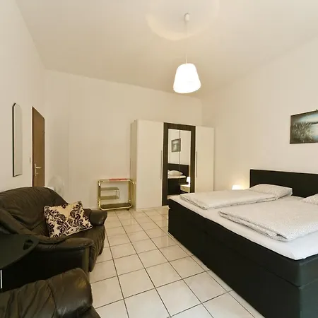 Apartments In Vienna Near Schoenbrunn & Westbahnhof - Keyless Check-In Exterior photo