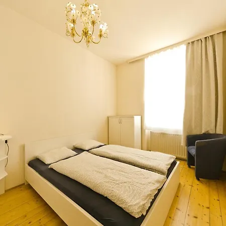 Apartments In Vienna Near Schoenbrunn & Westbahnhof - Keyless Check-In Exterior photo
