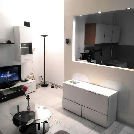 Apartments In Vienna Near Schoenbrunn & Westbahnhof - Keyless Check-In Exterior photo