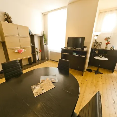 Apartments In Vienna Near Schoenbrunn & Westbahnhof - Keyless Check-In Exterior photo