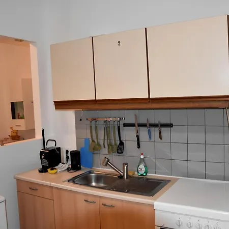Apartments In Vienna Near Schoenbrunn & Westbahnhof - Keyless Check-In Exterior photo