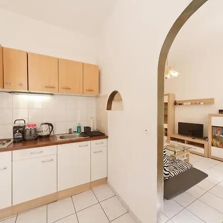 Apartments In Vienna Near Schoenbrunn & Westbahnhof - Keyless Check-In Exterior photo