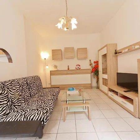 Apartments In Vienna Near Schoenbrunn & Westbahnhof - Keyless Check-In Exterior photo