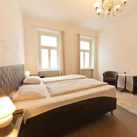 Apartments In Vienna Near Schoenbrunn & Westbahnhof - Keyless Check-In Exterior photo