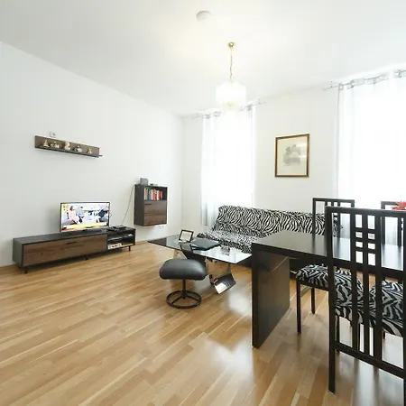 Apartments In Vienna Near Schoenbrunn & Westbahnhof - Keyless Check-In Exterior photo