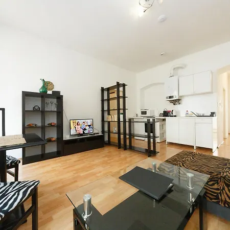 Apartments In Vienna Near Schoenbrunn & Westbahnhof - Keyless Check-In Exterior photo