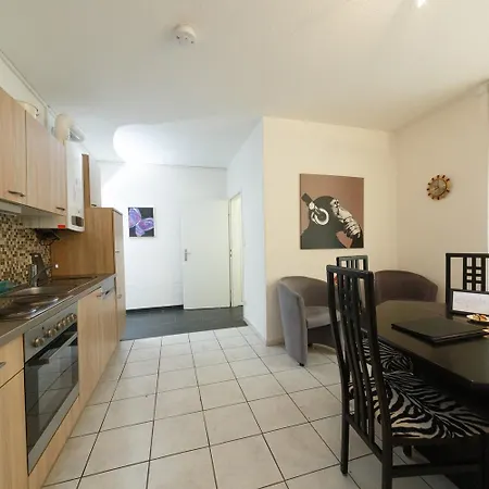 Apartments In Vienna Near Schoenbrunn & Westbahnhof - Keyless Check-In Exterior photo