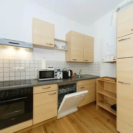 Apartments In Vienna Near Schoenbrunn & Westbahnhof - Keyless Check-In Exterior photo