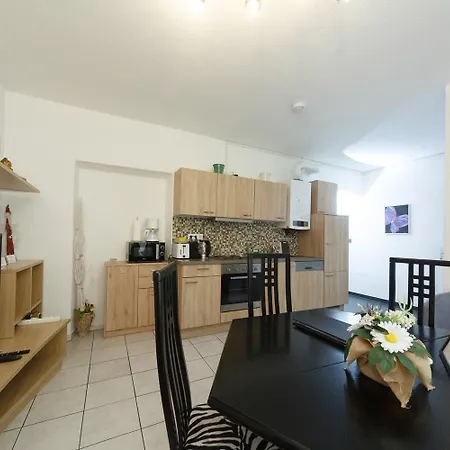 Apartments In Vienna Near Schoenbrunn & Westbahnhof - Keyless Check-In Exterior photo