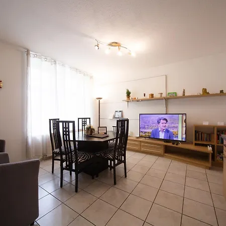 Apartments In Vienna Near Schoenbrunn & Westbahnhof - Keyless Check-In Exterior photo