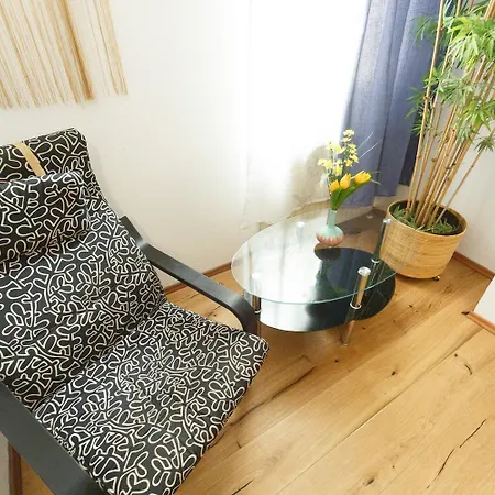 Apartments In Vienna Near Schoenbrunn & Westbahnhof - Keyless Check-In Exterior photo