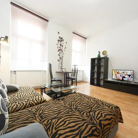 Apartments In Vienna Near Schoenbrunn & Westbahnhof - Keyless Check-In Exterior photo