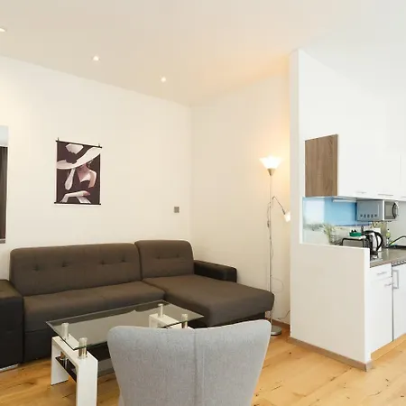 Apartments In Vienna Near Schoenbrunn & Westbahnhof - Keyless Check-In Exterior photo