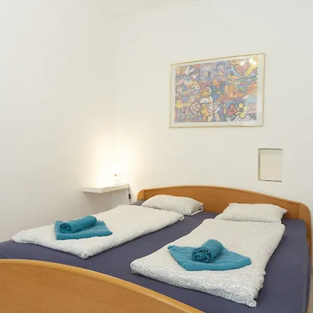 Apartments In Vienna Near Schoenbrunn & Westbahnhof - Keyless Check-In Exterior photo