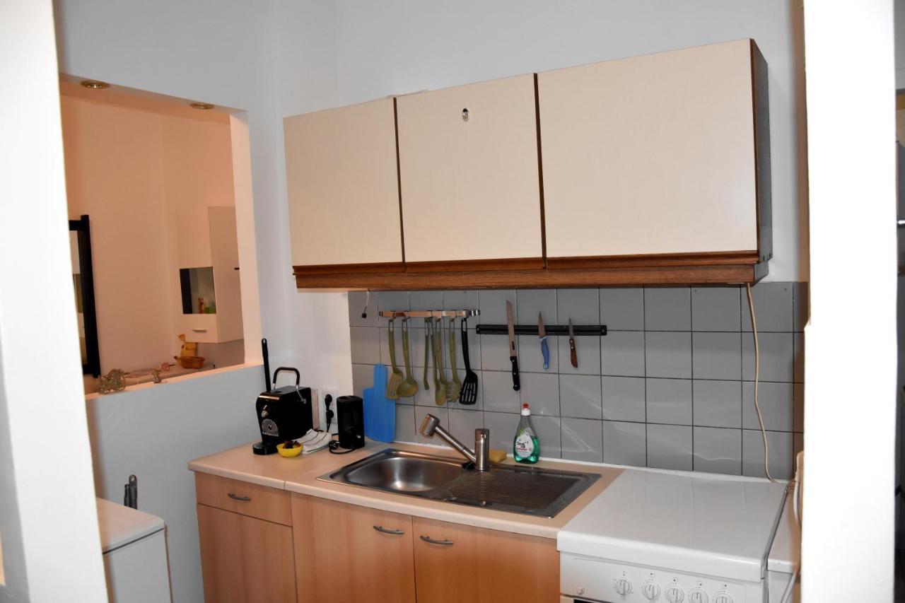 In Near Schoenbrunn & Westbahnhof - Keyless Check-in