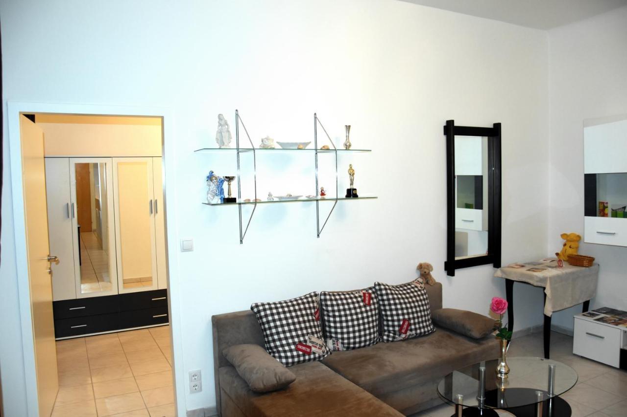 In Near Schoenbrunn & Westbahnhof - Keyless Check-in * Vienna