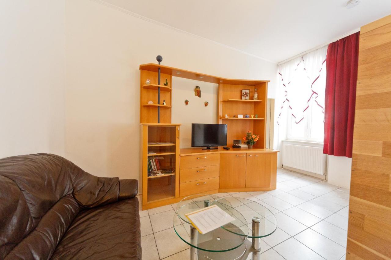 Apartment In Near Schoenbrunn & Westbahnhof - Keyless Check-in Vienna