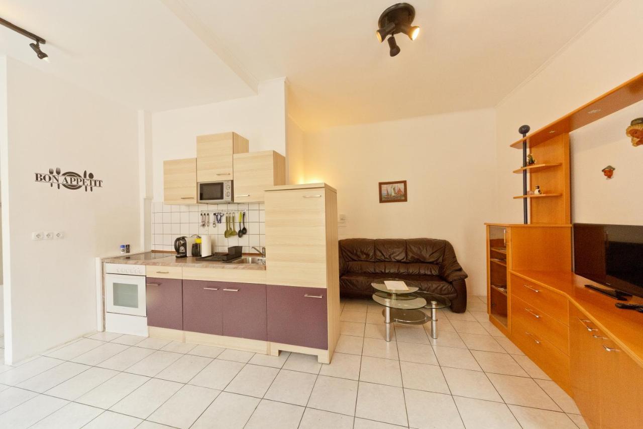 In Near Schoenbrunn & Westbahnhof - Keyless Check-in * Vienna