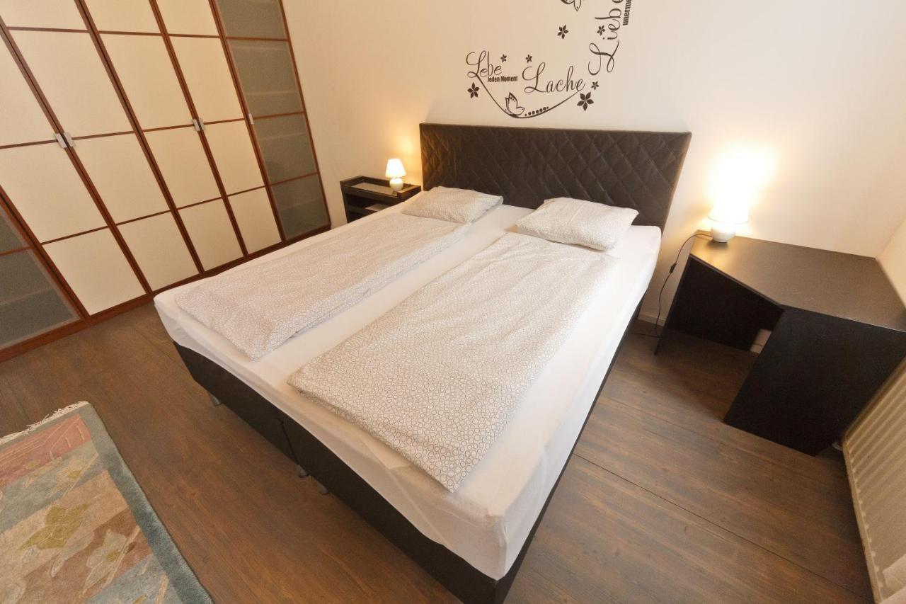 In Near Schoenbrunn & Westbahnhof - Keyless Check-in