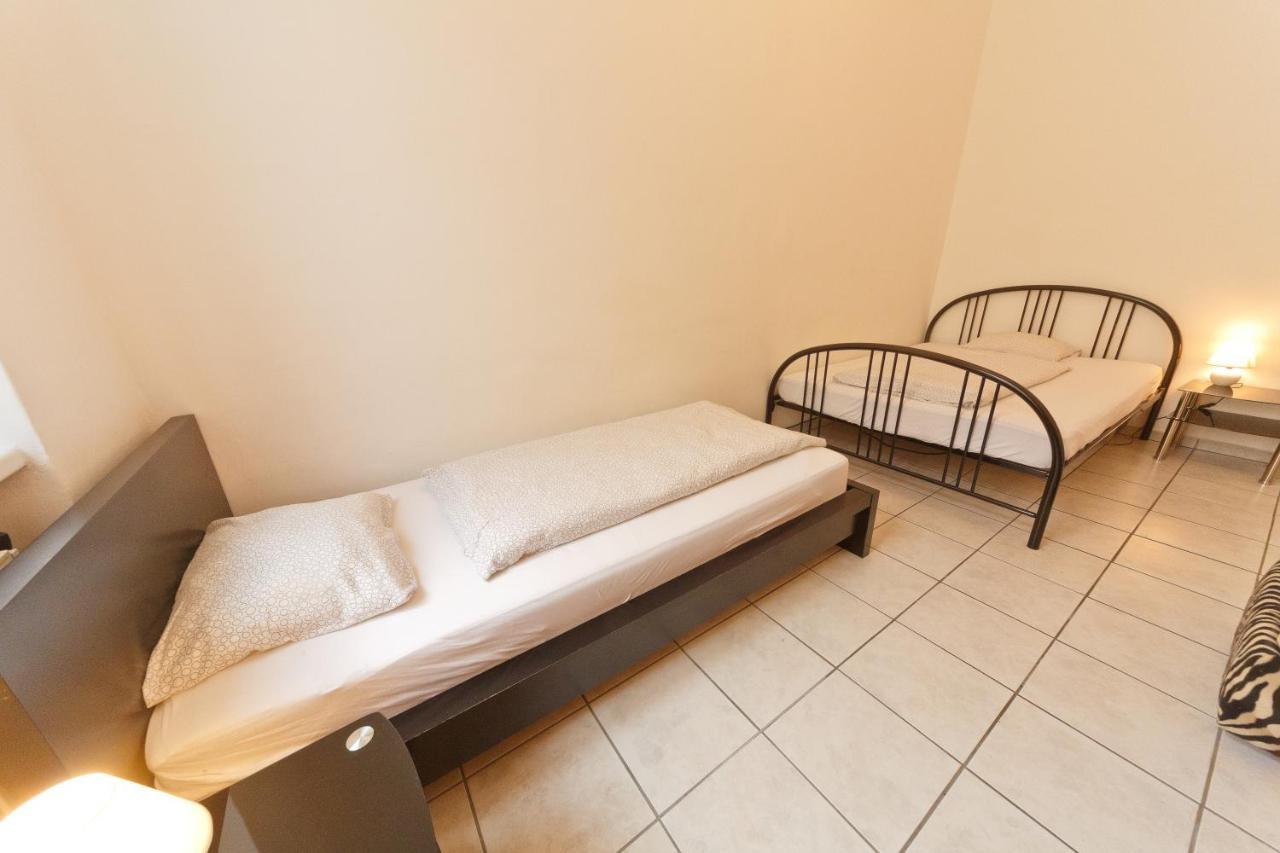 In Near Schoenbrunn & Westbahnhof - Keyless Check-in
