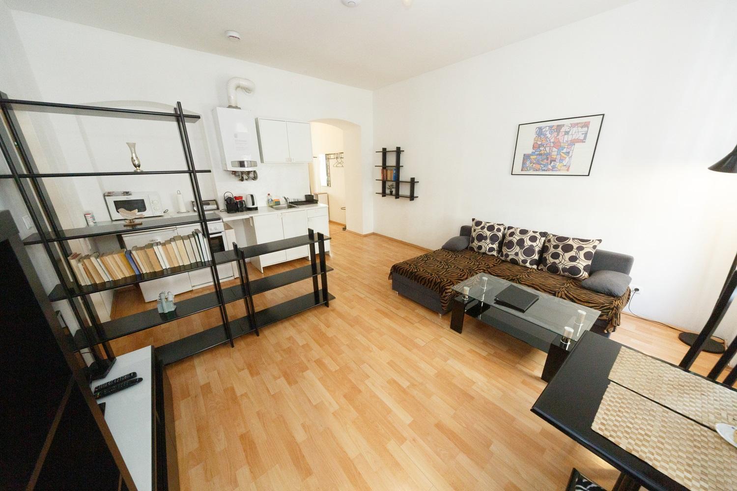 In Near Schoenbrunn & Westbahnhof - Keyless Check-in * Vienna