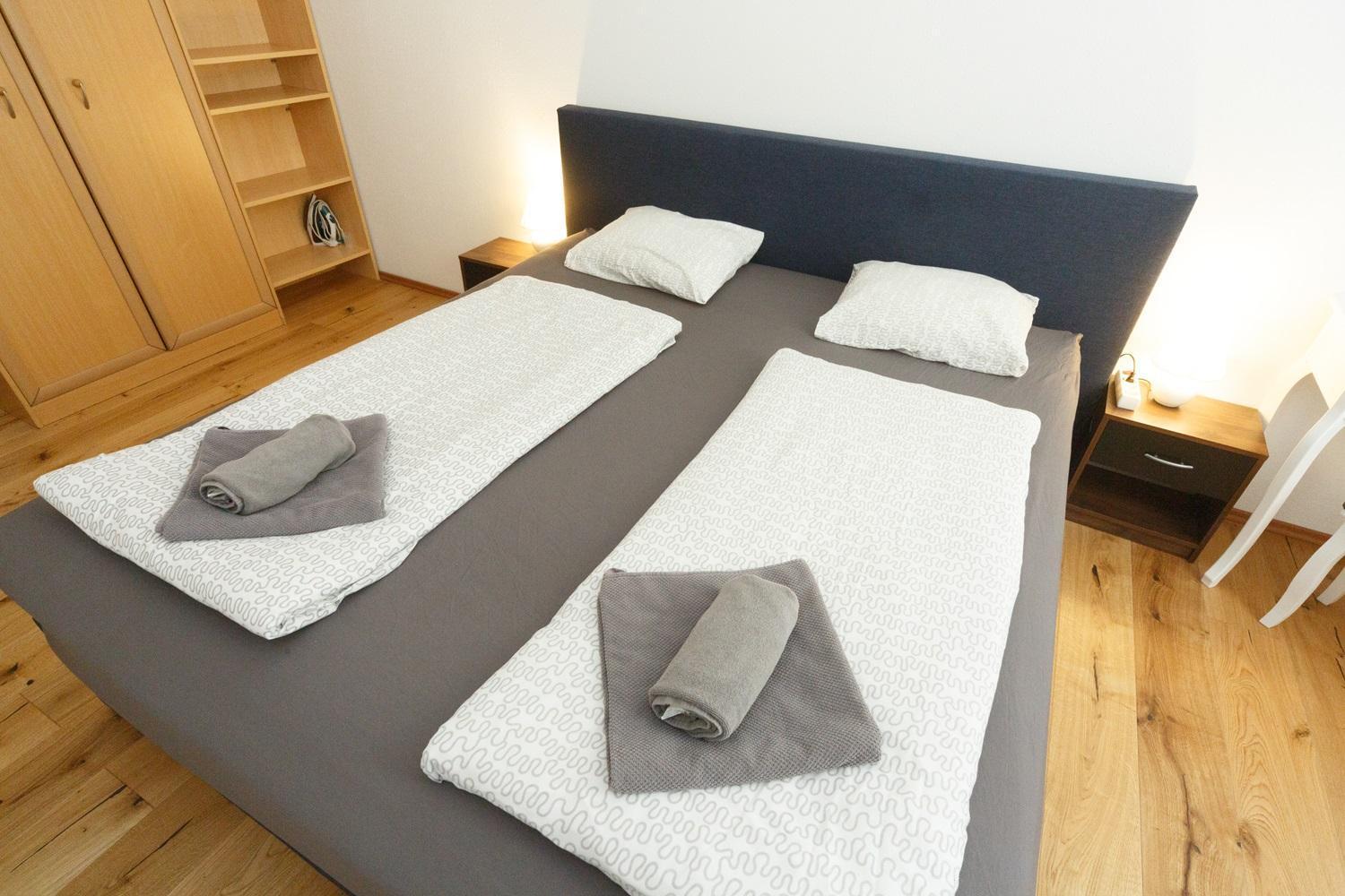 In Near Schoenbrunn & Westbahnhof - Keyless Check-in Vienna