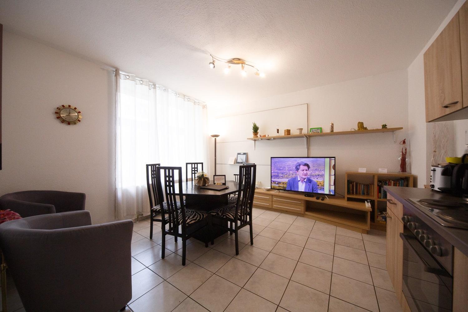 In Near Schoenbrunn & Westbahnhof - Keyless Check-in * Vienna