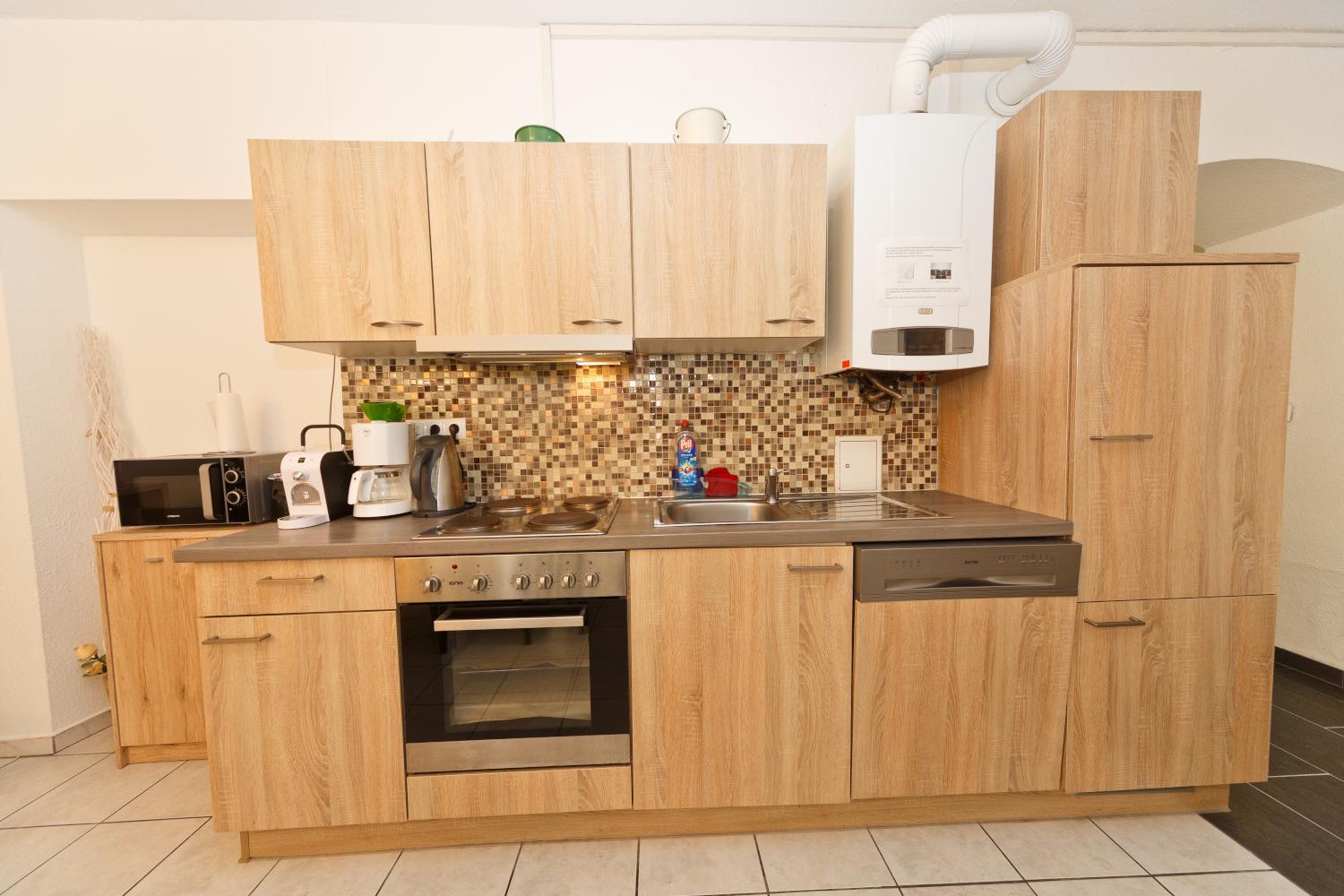 In Near Schoenbrunn & Westbahnhof - Keyless Check-in Apartment